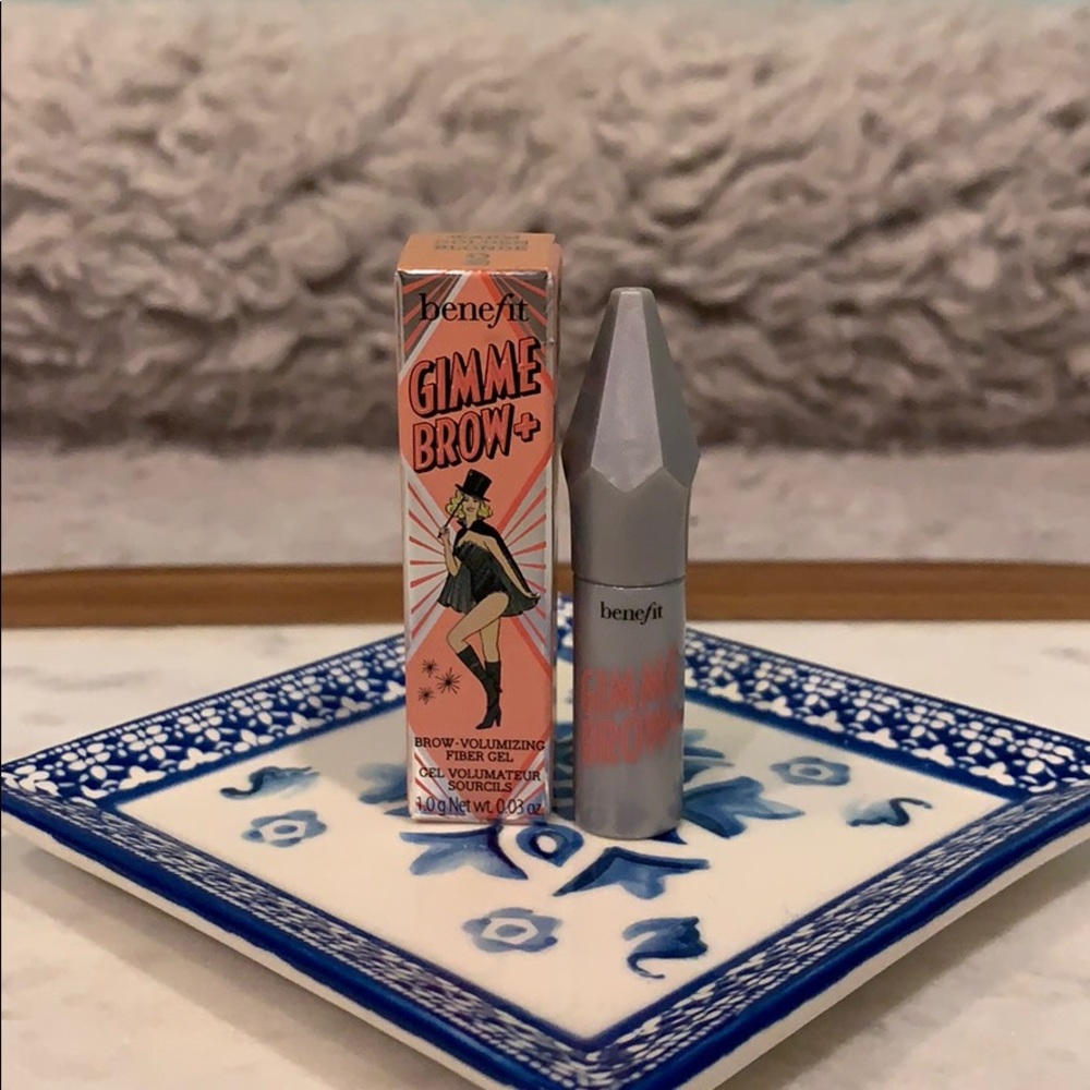 5 for $15: Benefit Gimme Brow+ mini in shade 2